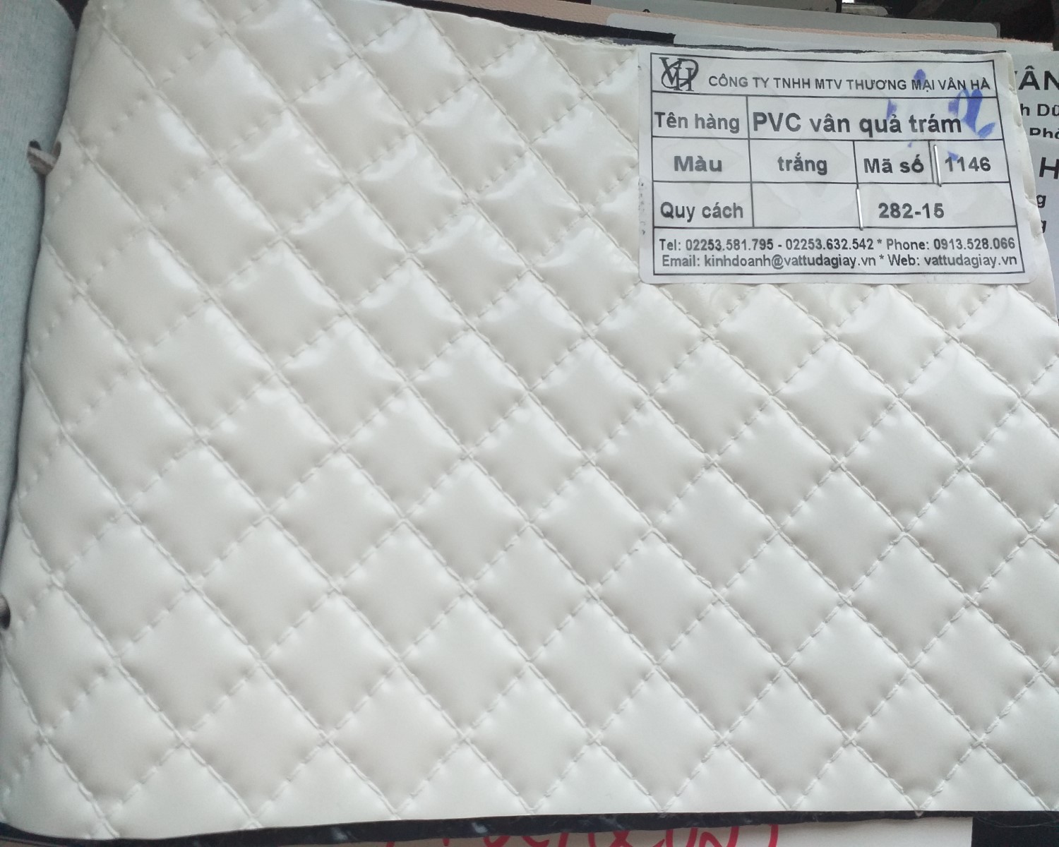 PVC vân quả trám trắng mã 1146